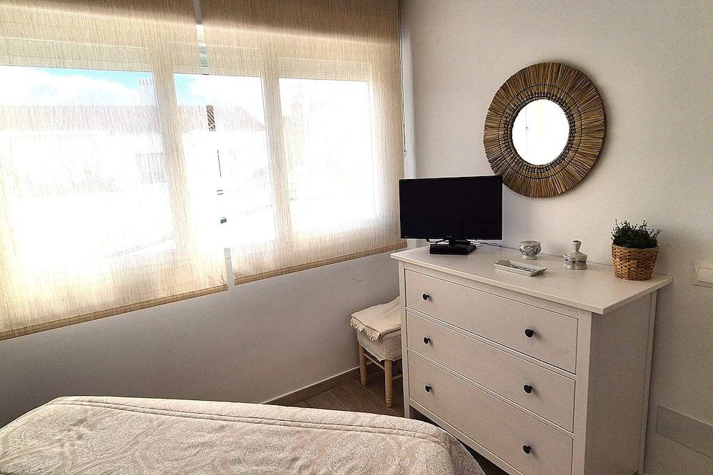 Entire apartment, Wonderful apartment with terrace in La Carihuela - Torremolinos in Montemar Torremolinos, Torremolinos