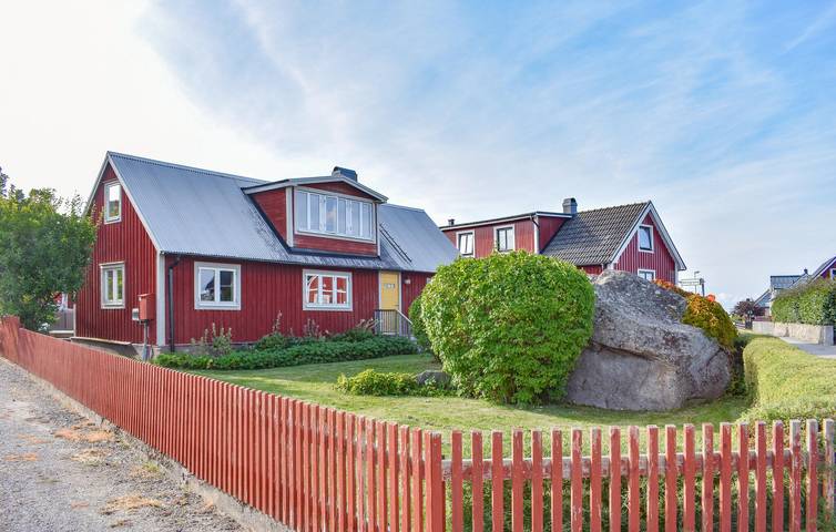 Hus för 8 Personer med trädgård in Hörvik, Sölvesborg region