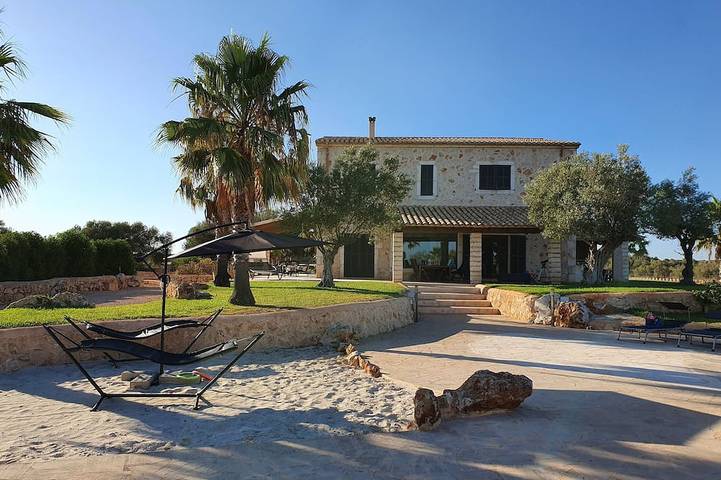 Finca mit Whirlpool für 8 Personen, mit Whirlpool und Terrasse in Santanyí