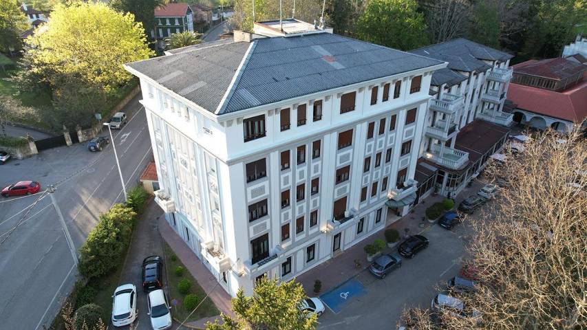 Apartamento para 3 personas, con jardín y piscina en Liérganes