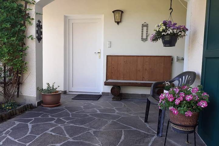 Ferienwohnung für 2 Personen, mit Terrasse und Garten in Wieskirche