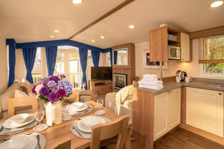 Holiday rental for 8 people, with pool and balcony, child-friendly in Scotland