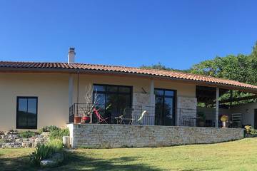 Gîte pour 6 personnes, avec jardin à Saint-Maurice-d'Ibie