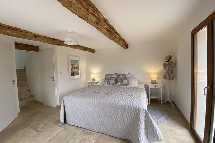 Location de vacances pour 10 personnes, avec balcon et jardin à Quarante - 2