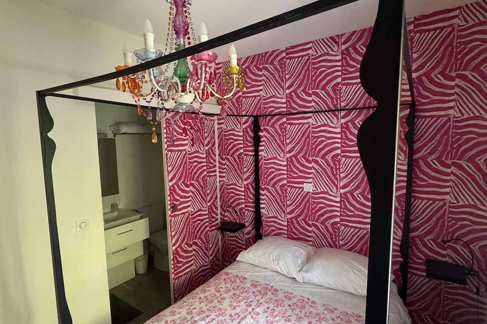Découvrez le Gîte des Loges, un havre de paix au sein du Château de Matel ! in Roanne, Région de Roanne