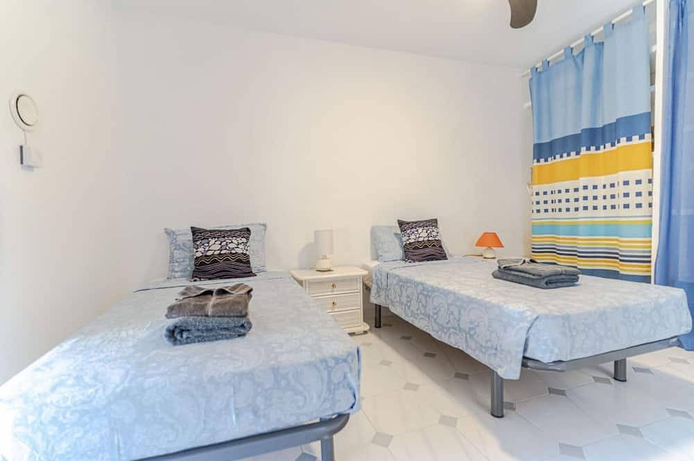 Casa Estrella del Mar, a 400 metros de la playa in Castell de Ferro, Gualchos