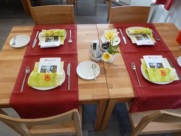 Gîte pour 2 personnes, avec jardin et vue, adapté aux familles à Aeschi bei Spiez - 3