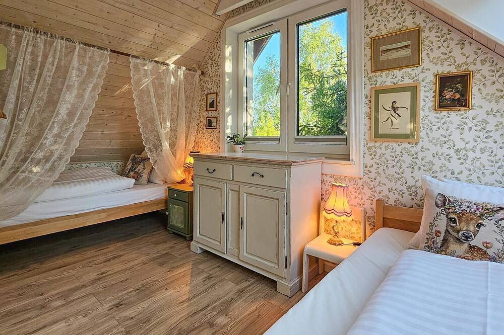 Awesome home in Podwilczyn with sauna in Polnische Ostsee