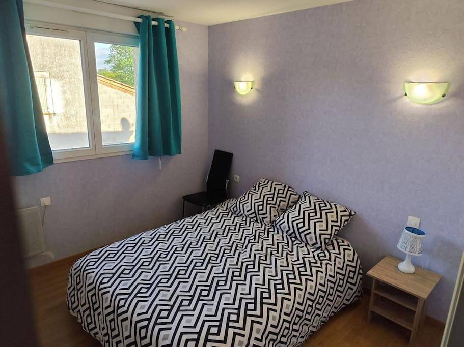 Two-Bedroom House in Carlus, Région d'Albi