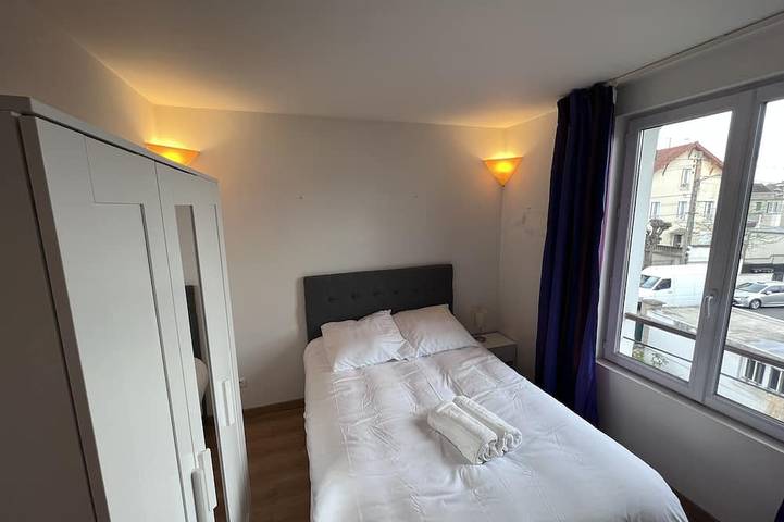 Location de vacances pour 10 personnes, avec jardin à Gagny - 2