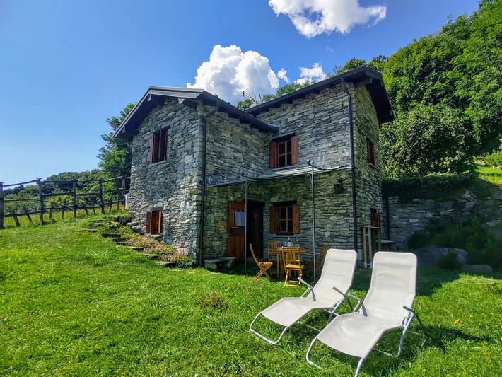 Ferienhaus für 2 Personen, mit Terrasse und Garten sowie Seeblick in Pianello del Lario - 2