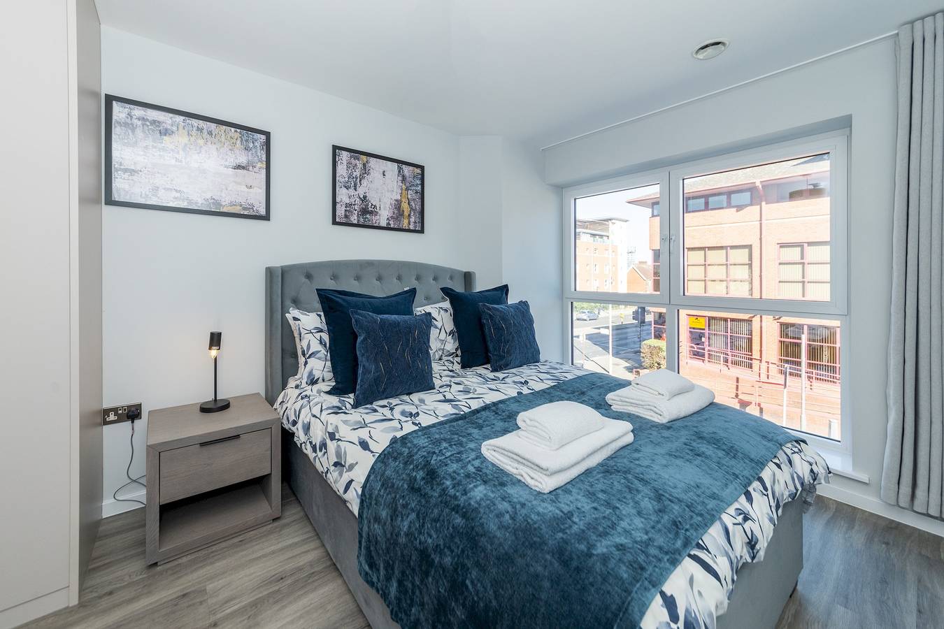 Apartamento entero, Brand New Flat with Ac 5-Min Walk to Town Centre - Pass the Keys in Reading, Berkshire