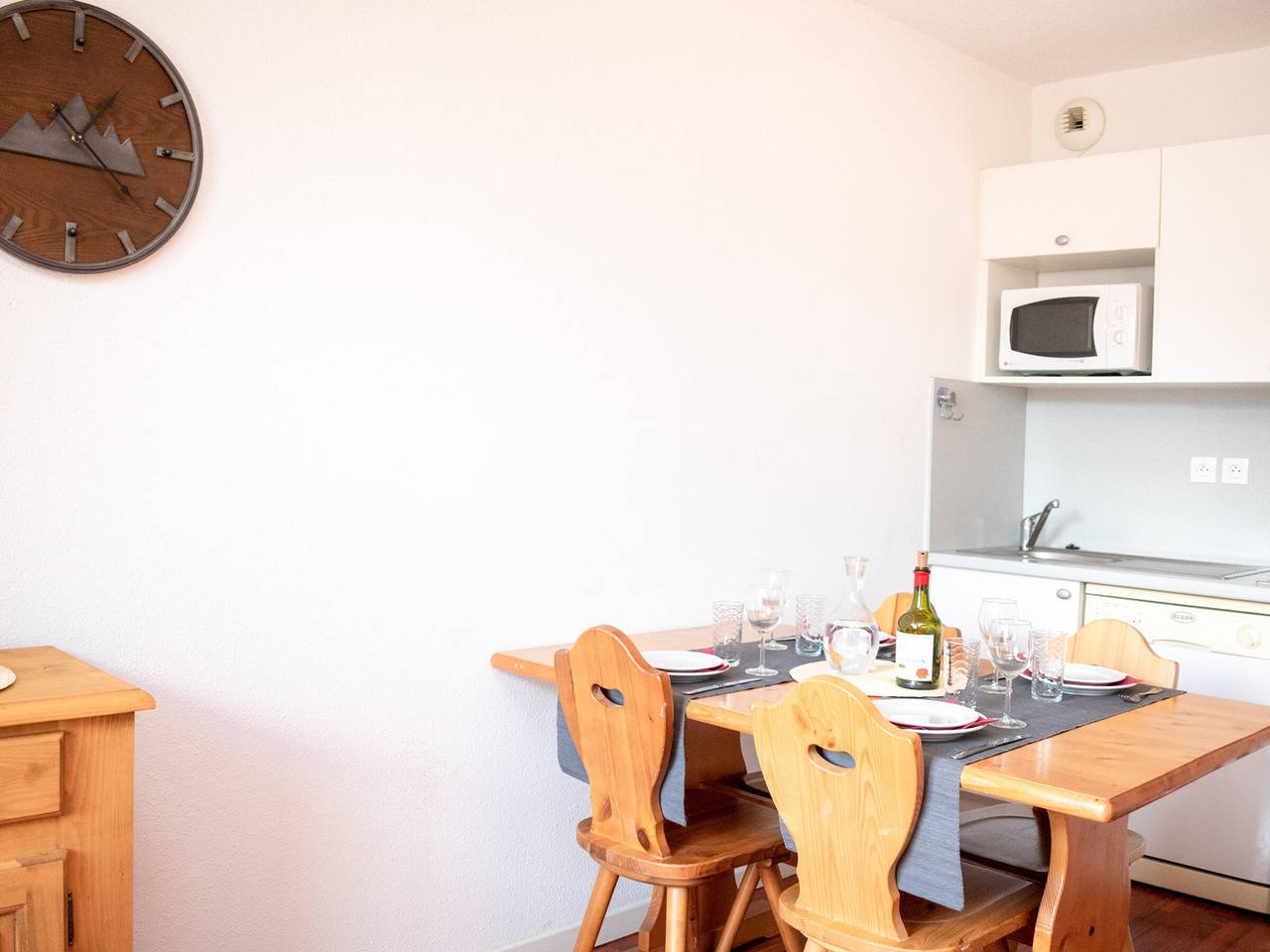 Apartamento entero, Apartamento cómodo con piscina, cerca del centro y pistas in Vignec, Parque nacional de los Pirineos