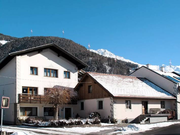Ferienhaus für 7 Personen, mit Garten in Prutz