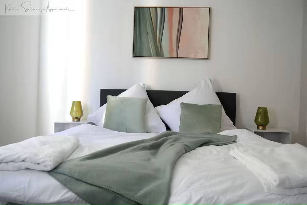 Ganze Wohnung, Kernsanierte Wohnung mit Chefzimmer in Selb in Selb, Oberfranken