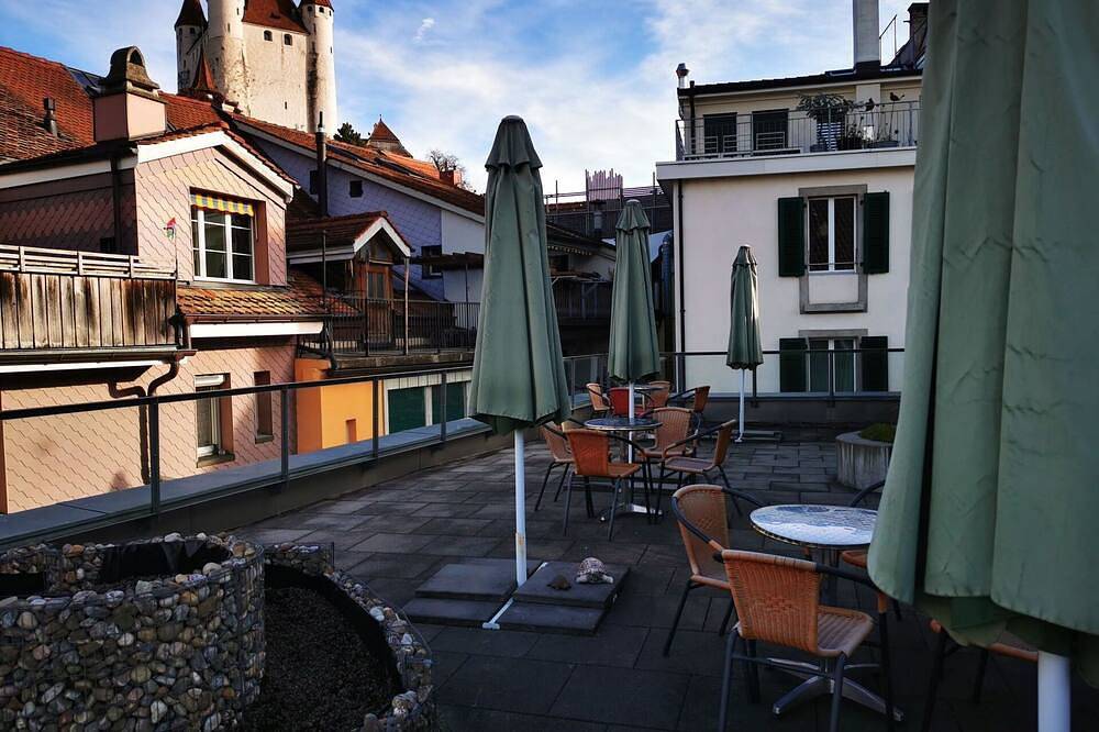 Ganze Wohnung, Schöne Wohnung für 2 Leute mit  W-Lan, Tv, Balkon und Haustiere erlaubt in Thun, Thunersee