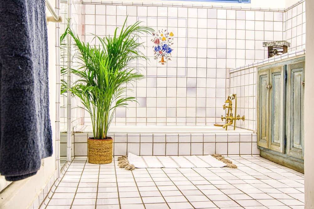 Atemberaubendes alleinstehendes Ferienhaus für 4 Personen mit privatem Pool und Tv in Ampus, Draguignan Region