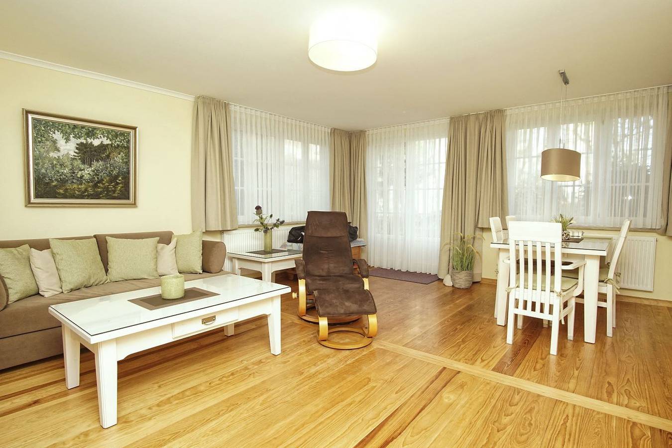 Ganze Wohnung, Rügenurlaub in Strandnähe - Landhaus Wilkens Ferienwohnung Sommerwind in Baabe, Rügen
