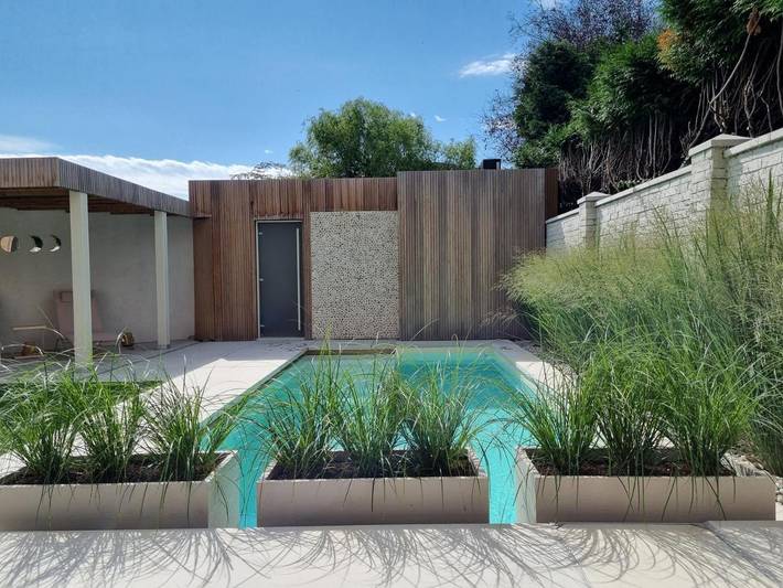 Maison de vacances pour 4 personnes, avec Terrasse et Jacuzzi ainsi que Jardin et Piscine à Tongres
