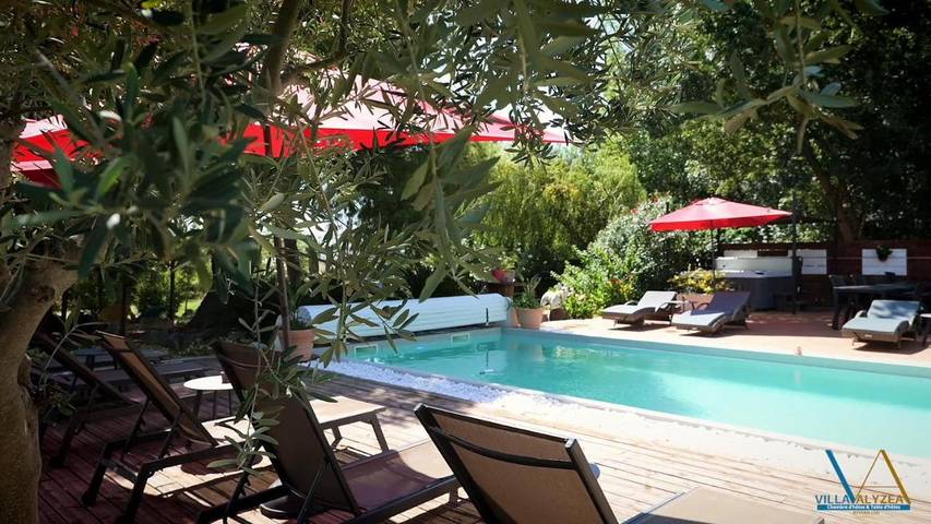 Chambre d’hôte pour 2 personnes, avec jacuzzi ainsi que piscine et jardin dans l' Hérault - 3