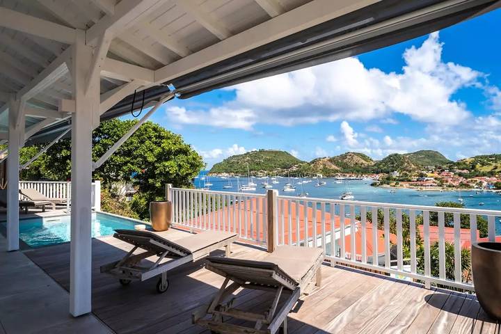 Location de vacances pour 4 personnes, avec vue ainsi que piscine et jardin à Terre-de-Haut - 2