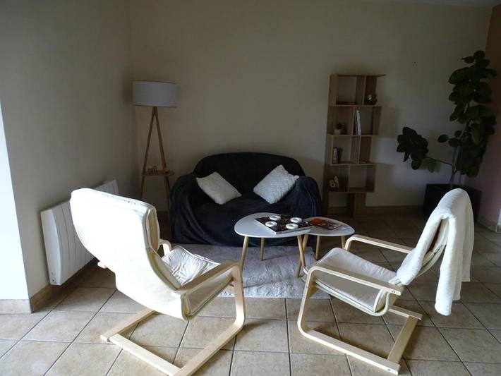 Location de vacances pour 2 personnes, avec terrasse et jardin à Châteaubourg - 2
