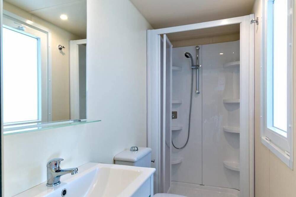 Feriendorf Le Palme Mobilehome Lodge Maxi für 5 Personen in Lazise, Gardasee-Berge