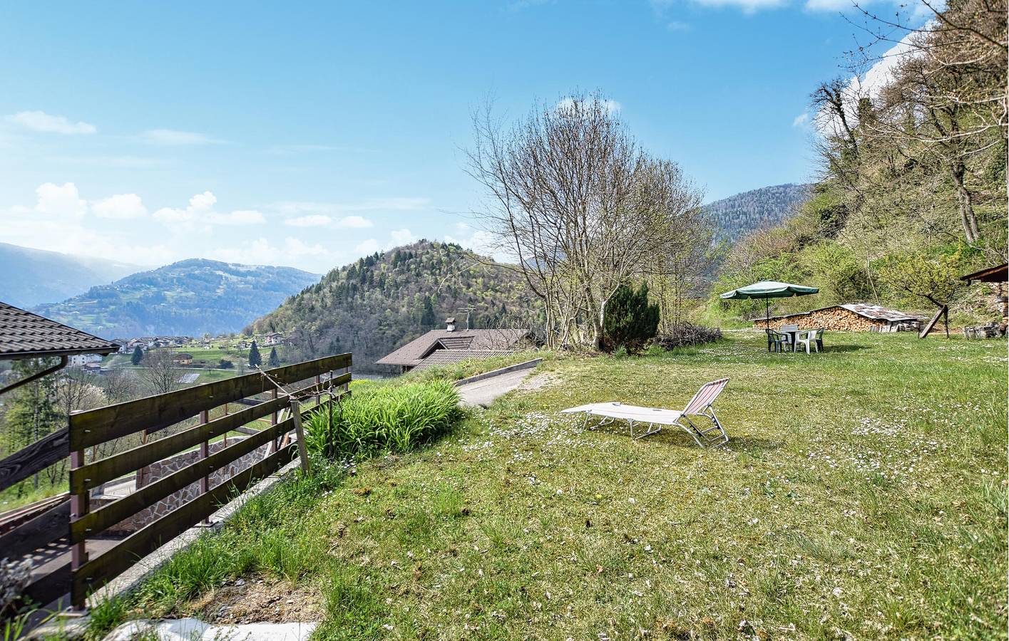 Ganze Ferienwohnung, Riverside Terrace Apartment in Lamon - WiFi, Parkplatz in Lamon, Belluno Provinz