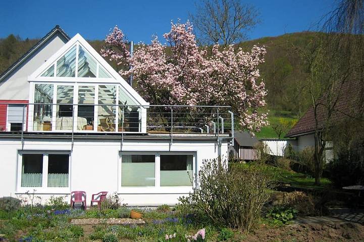 Ferienwohnung für 4 Personen, mit Balkon/Terrasse und Terrasse sowie Garten in Bad Pyrmont