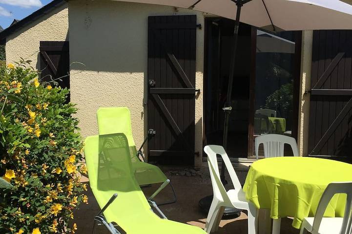 Casa de vacaciones para 3 personas, con jardín además de piscina y terraza - 1