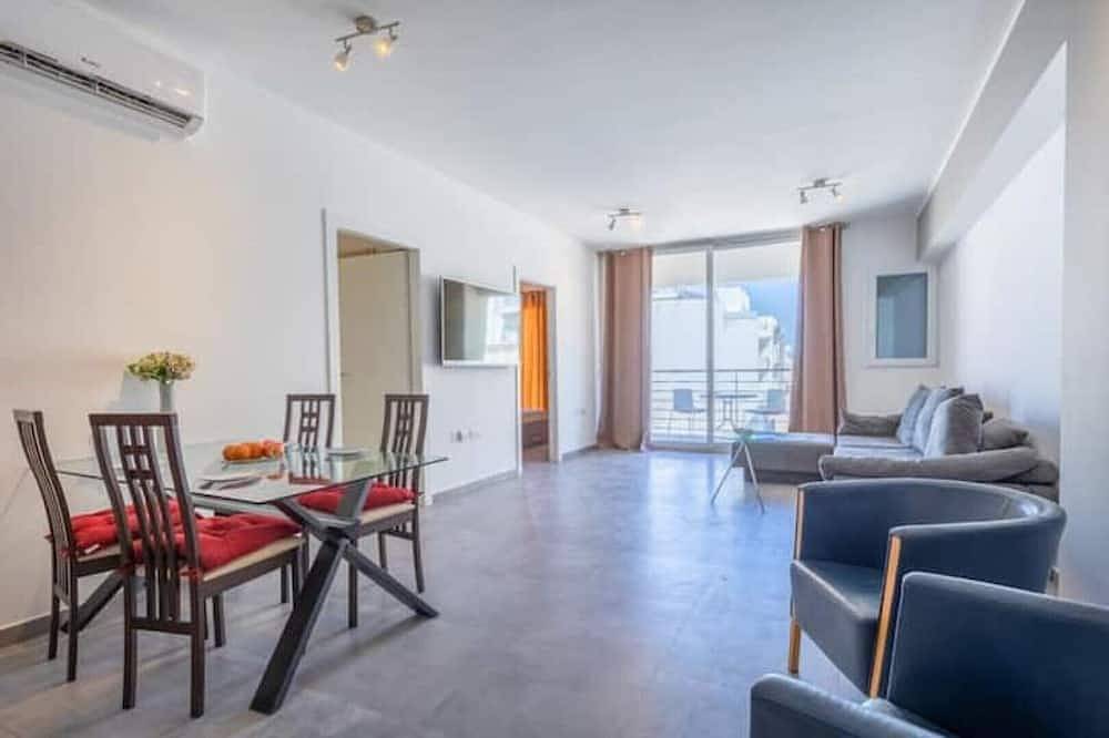 Apartment for 8 People in San Giljan, Malta Island