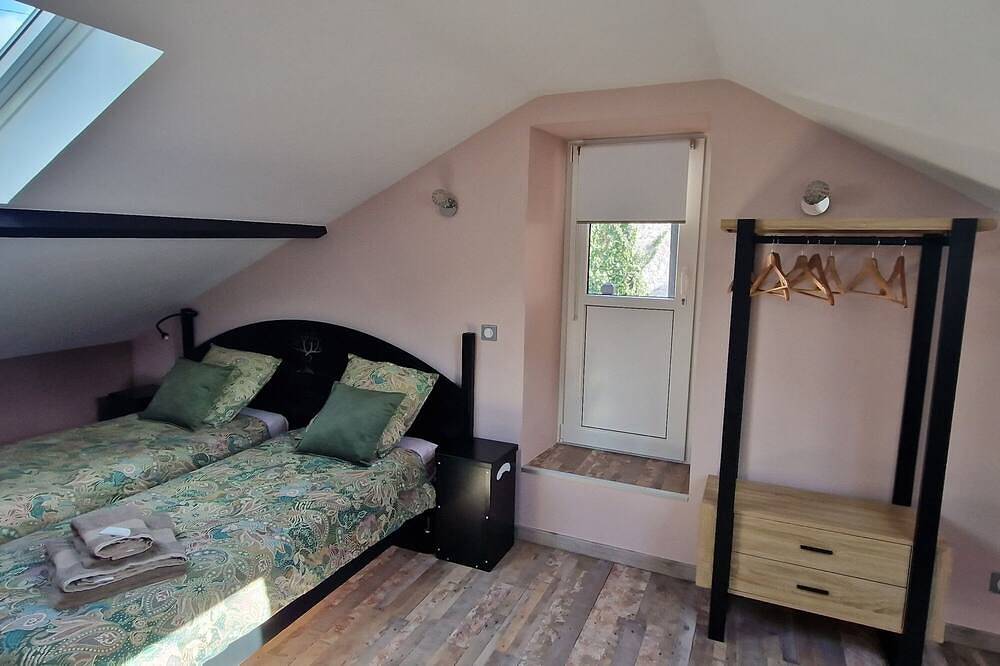 Bleautiful Joséphine - town house with garden in Fontainebleau, Seine-et-Marne
