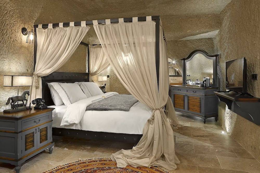 Historic Cave Room Retreat with Pool, Sauna & Elegant International Cuisines! in Mustafapasa, Parco Nazionale di Göreme