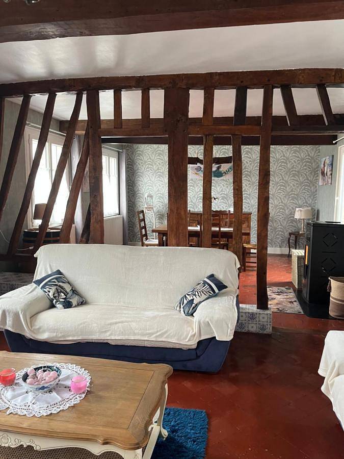 Location de vacances pour 4 personnes, avec jardin à Le Mesnil-Réaume