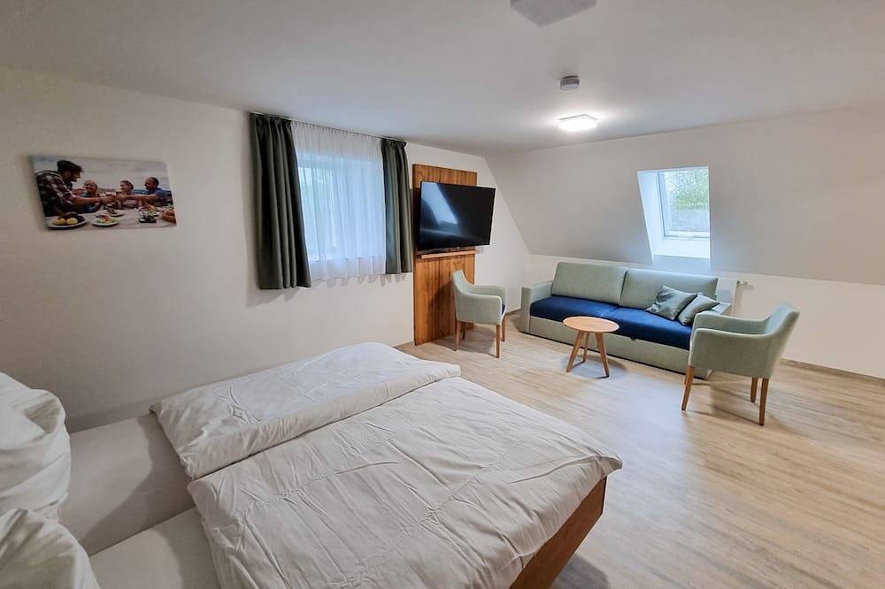 Ganze Wohnung, Apartment (47qm) mit Deckenbalken in Muhr am See, Fränkisches Seenland