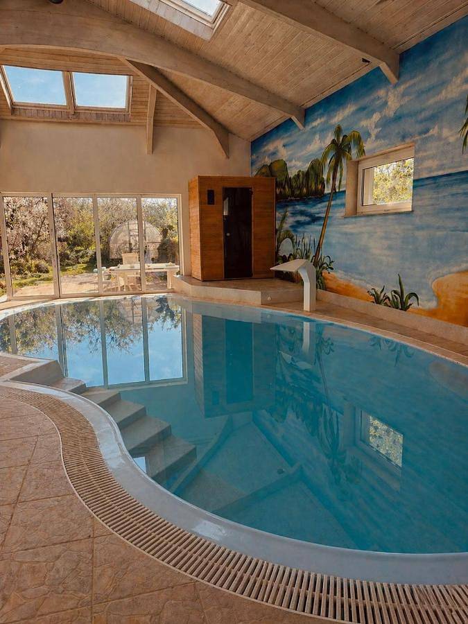 Large Wellness Villa with Fireplace, Pool, Sauna & Billiards in Fredersdorf, Fredersdorf-Vogelsdorf