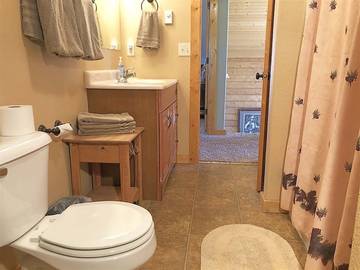 Log Cabin for 10 Guests in Mount Rushmore, Pennington County, Picture 4