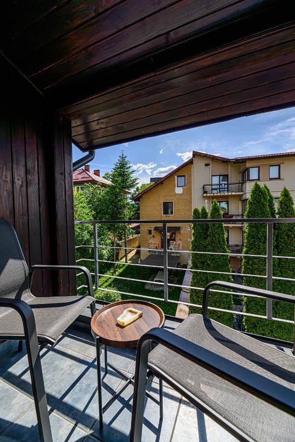 Gîte pour 2 personnes, avec vue dans Poiana Brasov - Brasov - 2