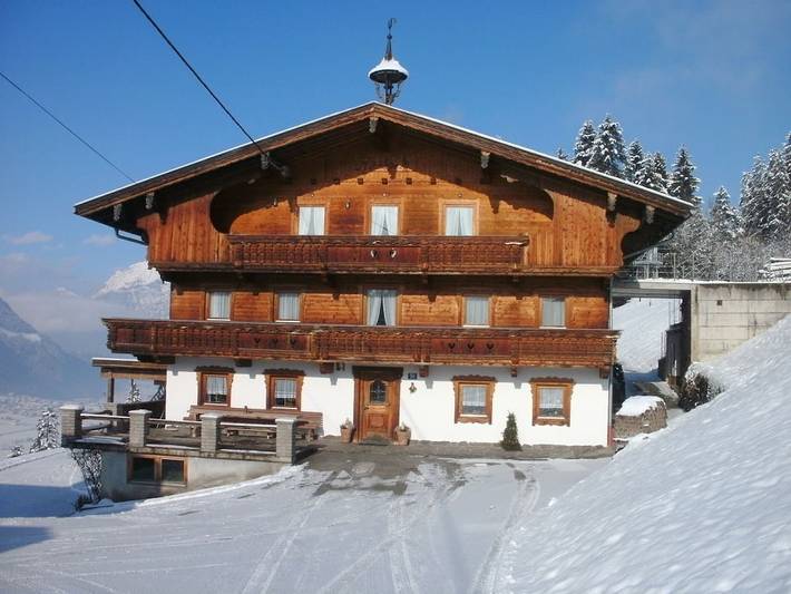 Bauernhof für 14 Personen, mit Balkon in Hart im Zillertal