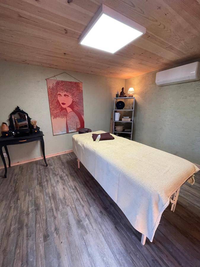 Location de vacances pour 2 personnes, avec jardin et piscine à Saint-Vivien-de-Médoc - 4