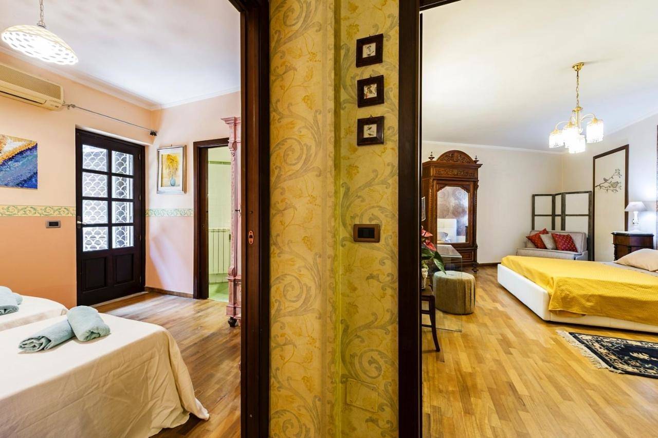 Villa Rubino in Catania, Catania e dintorni