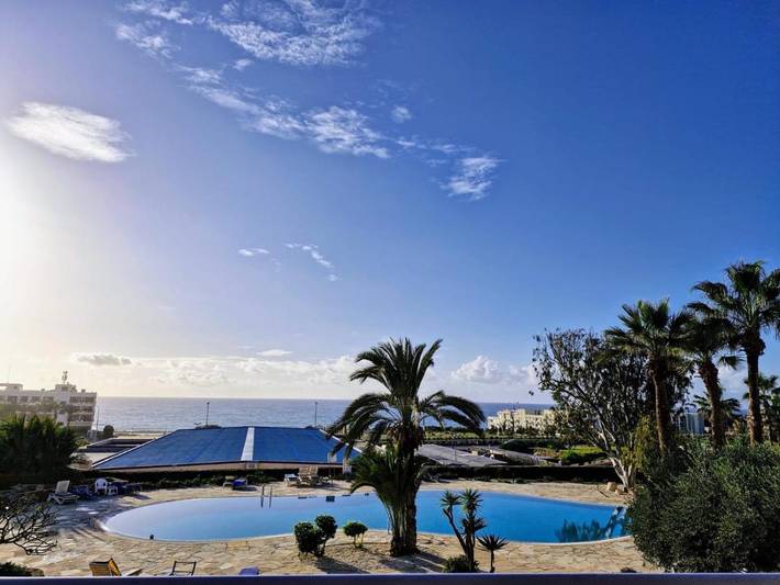 Ferienwohnung für 6 Personen, mit Garten und Pool sowie Ausblick und Kinderpool in Paphos