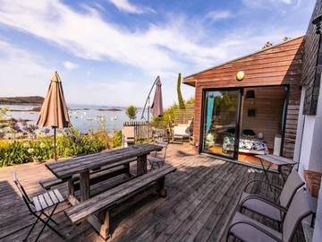 Location de vacances pour 8 personnes, avec terrasse ainsi que jardin et vue, adapté aux familles dans Plage Pors Termen Trebeurden