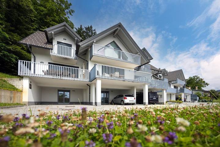 Apartament wakacyjny dla 8 osób, z widok i sauna oraz widok na jezioro i balkon w Jezioro Bled