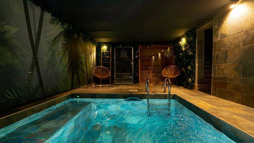 Gîte pour 2 personnes, avec jacuzzi ainsi que sauna et piscine à Précy-sur-Oise