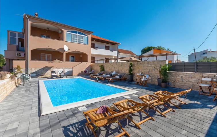 Ferienwohnung für 4 Personen, mit Pool in Biograd na Moru - 4