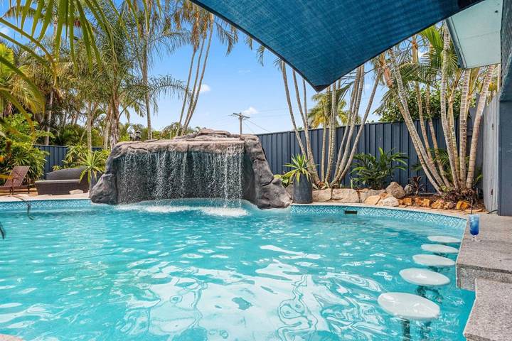 Bungalow für 2 Personen, mit Pool und Garten sowie Kinderpool und Ausblick, mit Haustier in Queensland