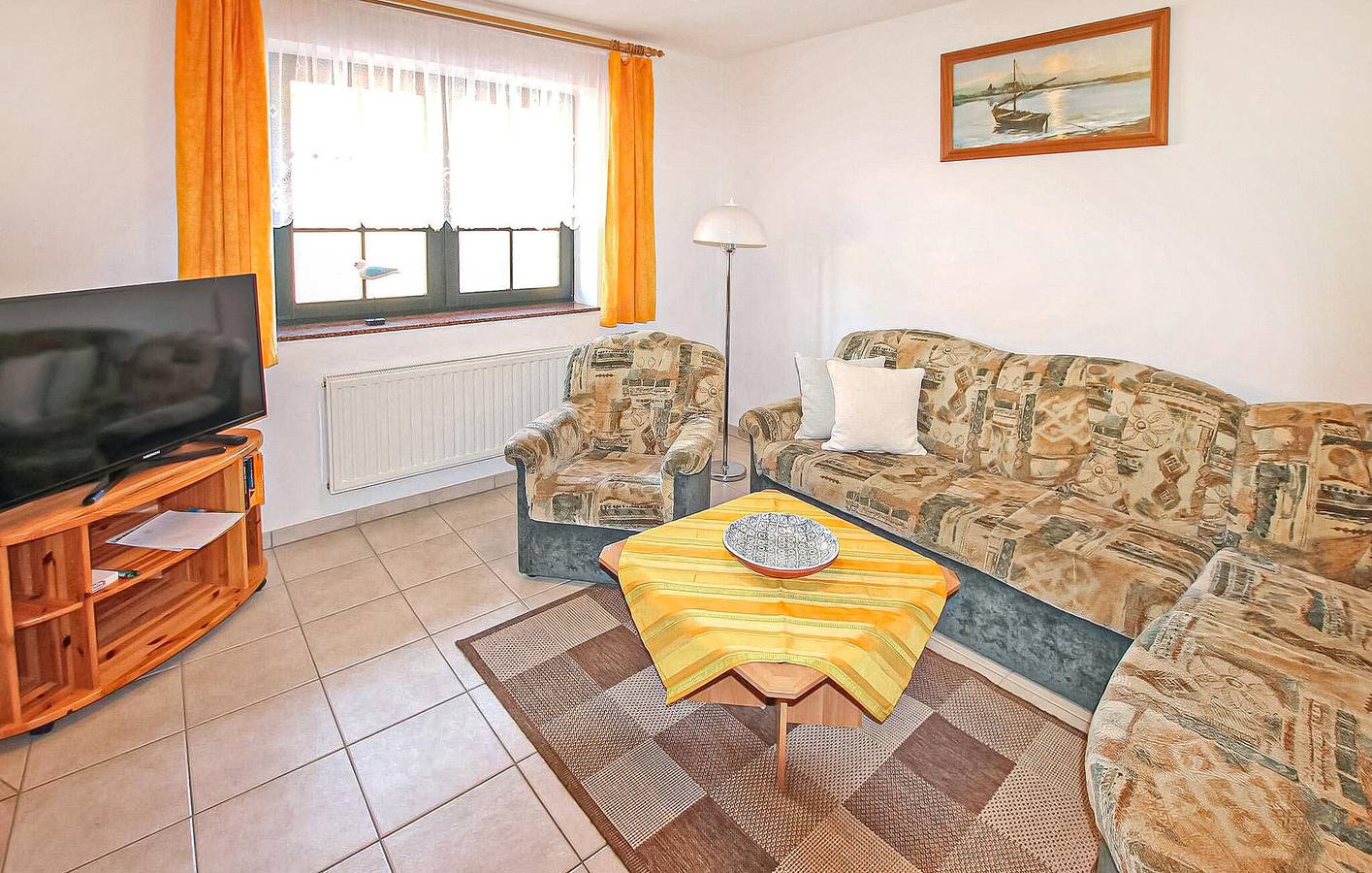 Ganze Ferienwohnung, Modernes Apartment in der Nähe von Küste und Stadtzentrum in Alt Reddevitz, Mönchgut