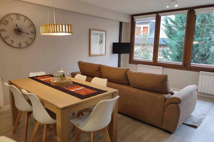 Holiday apartment for 8 people, with garden - 1