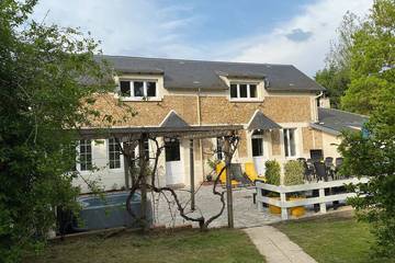 Location de vacances pour 6 personnes dans Senlisse